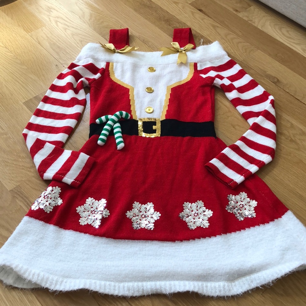 Mrs. Clause , Santa holiday dress